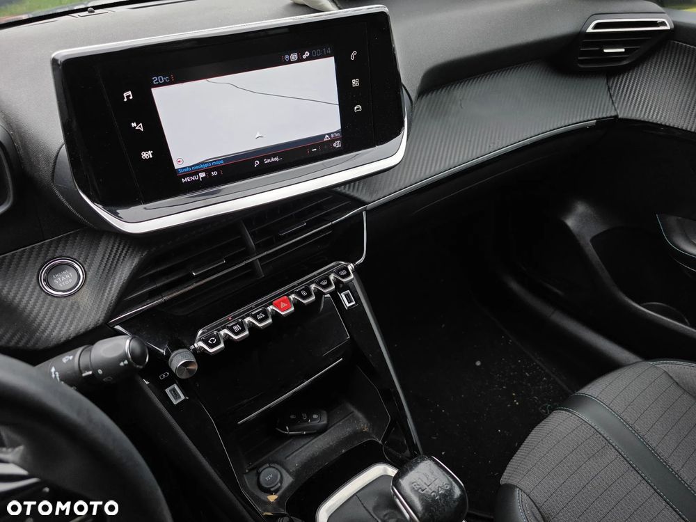 Peugeot 208 Benzin 100 Allure - 13
