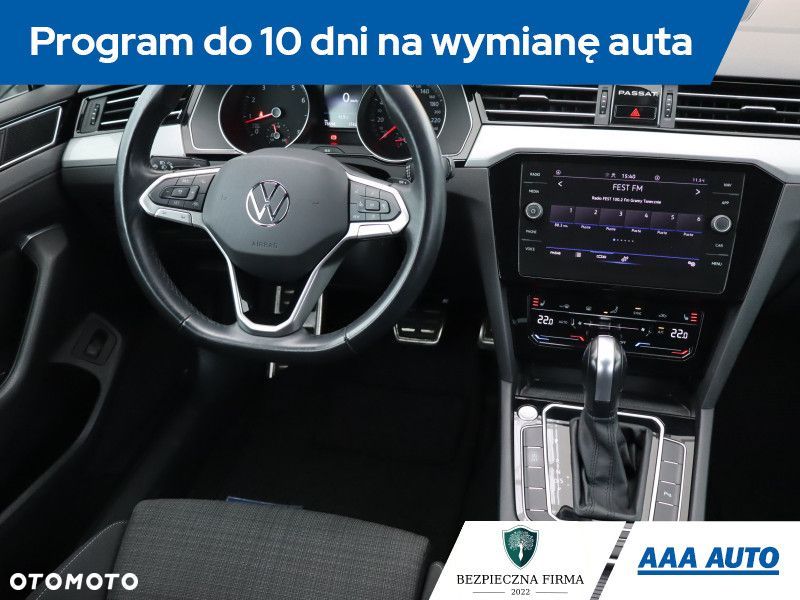 Volkswagen Passat - 9