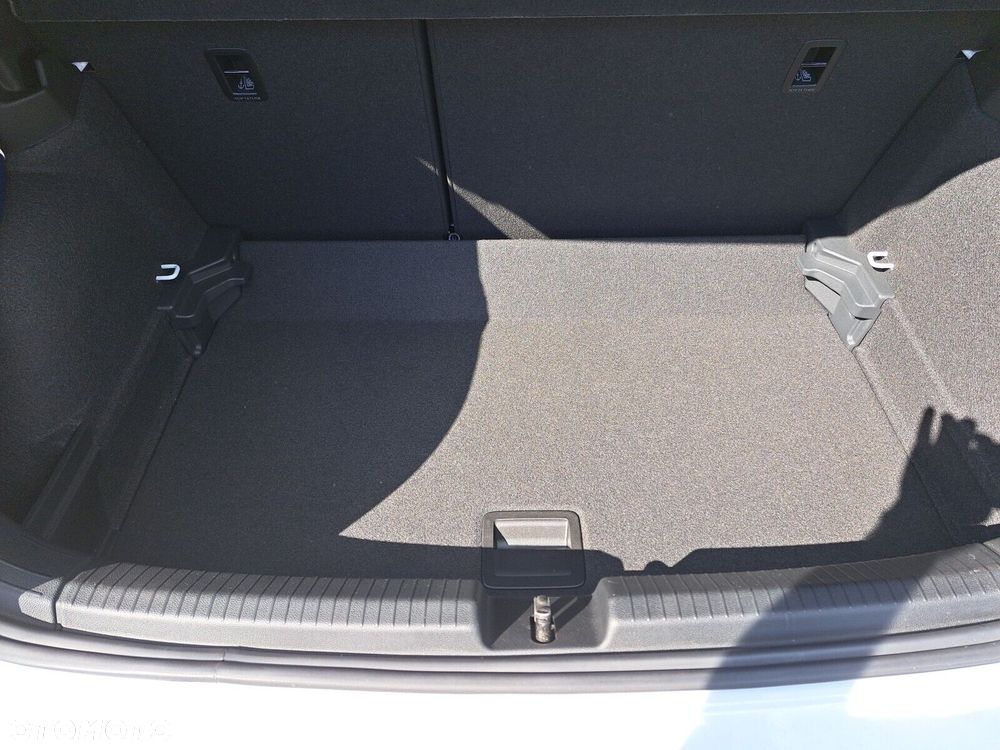 Volkswagen Polo - 18