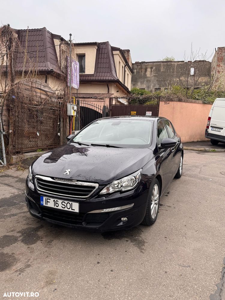 Peugeot 308 - 1