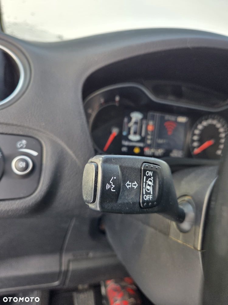 Ford S-Max 2.2 TDCi DPF Titanium X - 26