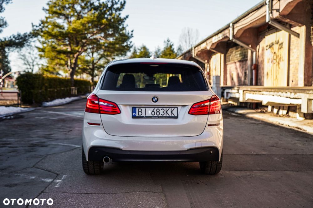 BMW Seria 2 218d M Sport - 5