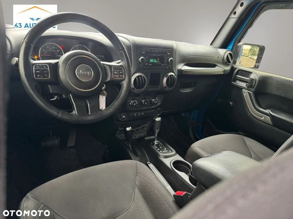 Jeep Wrangler - 23