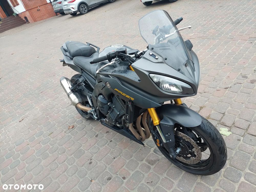 Yamaha FZ8 - 7