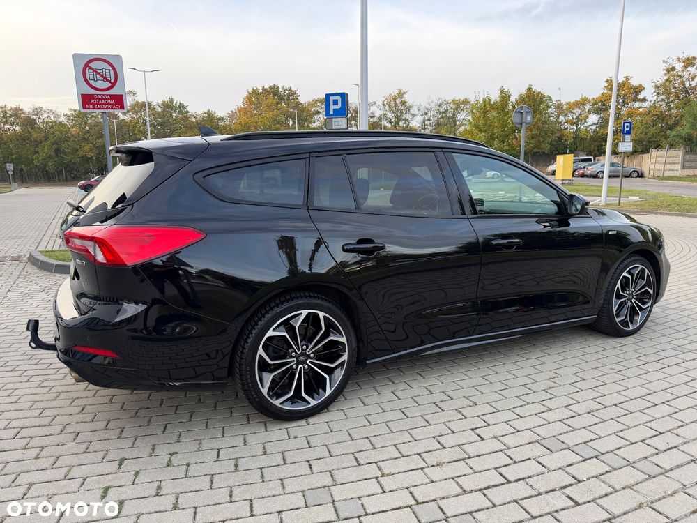 Ford Focus 1.0 EcoBoost Hybrid ST-LINE X - 23