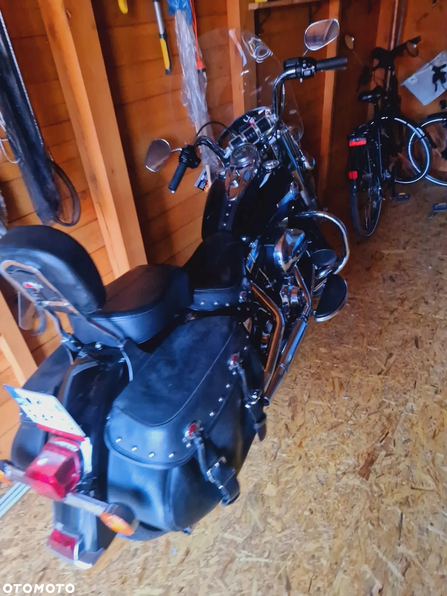 Harley-Davidson Softail Heritage Classic - 19