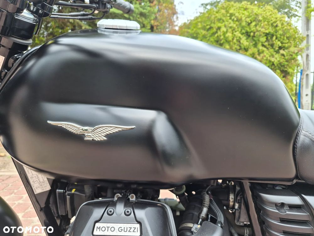 Moto Guzzi V7 - 7