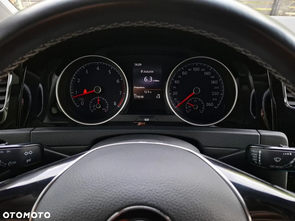 Volkswagen Golf 1.2 TSI BlueMotion Technology Cup - 26