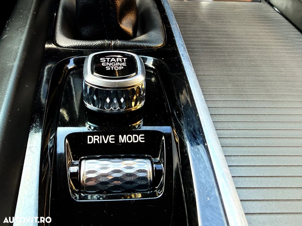 Volvo XC 60 D3 Momentum Pro - 18