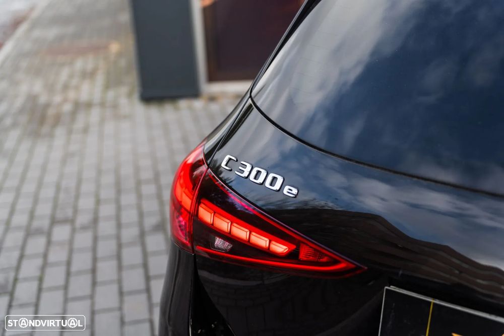 Mercedes-Benz C 300 e AMG Line - 31