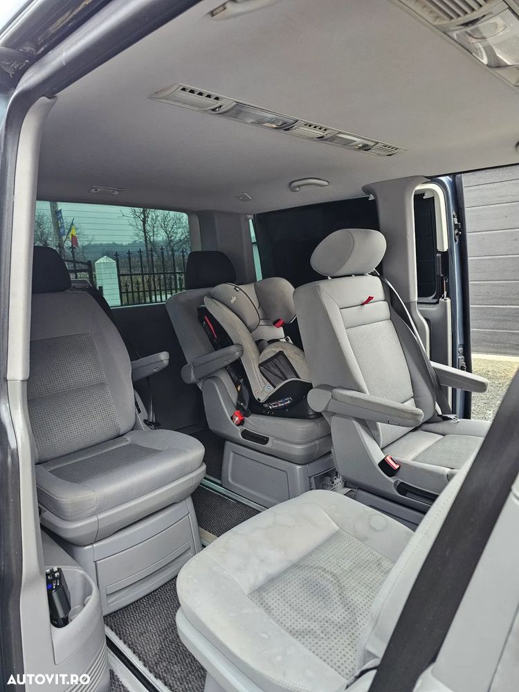 Volkswagen Multivan - 7