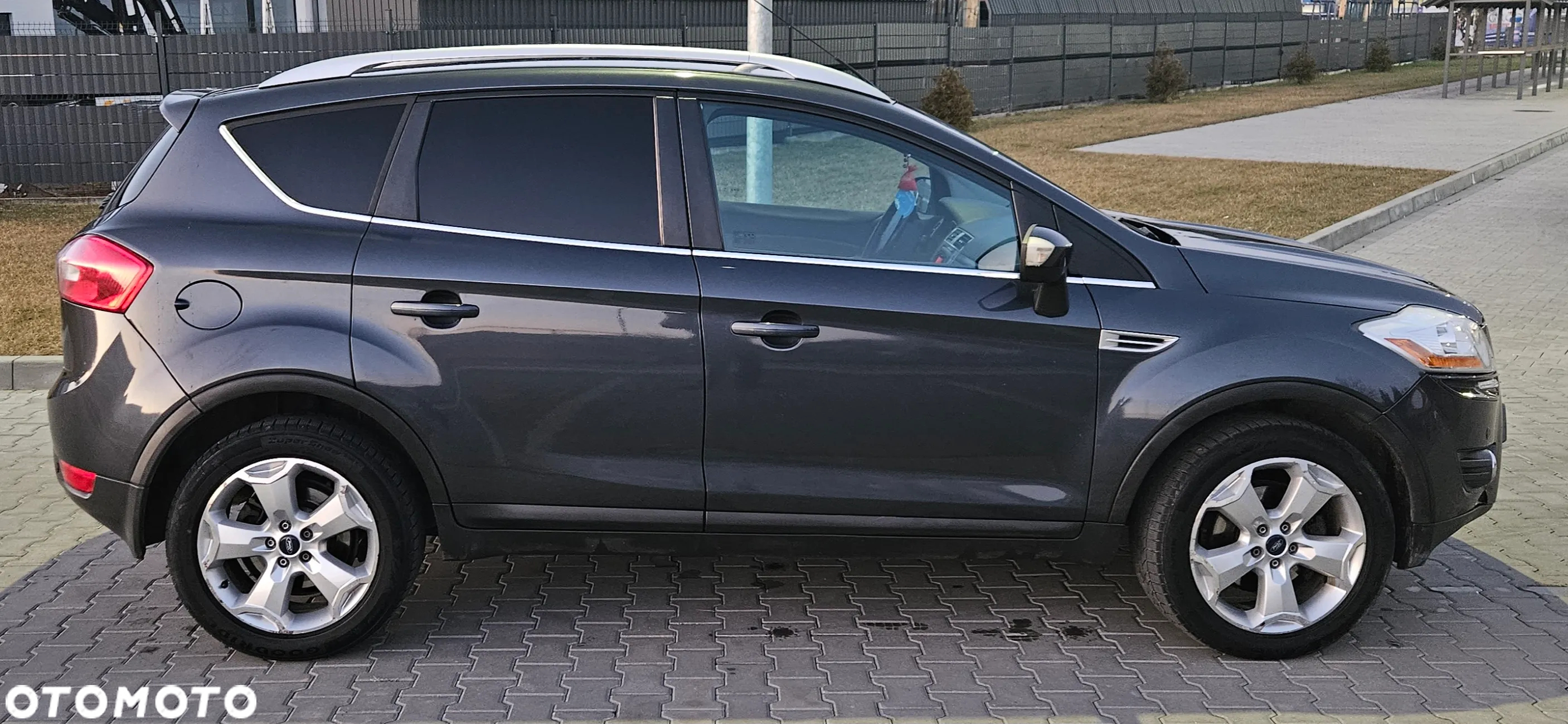 Ford Kuga 2.0 TDCi Titanium - 9
