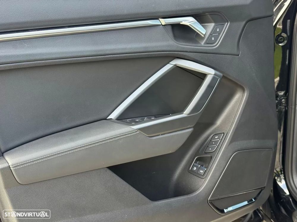 Audi Q3 45 TFSIe S tronic S line - 16