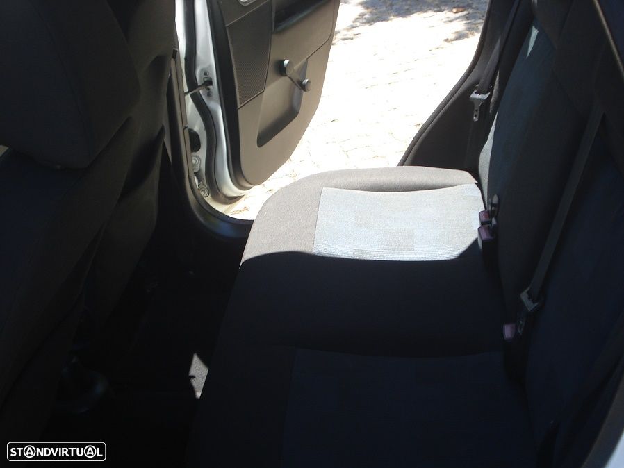 Ford Fiesta 1.4 TDCI Trend - 22