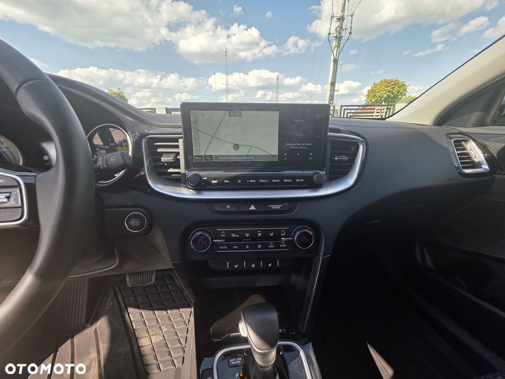 Kia Ceed - 26