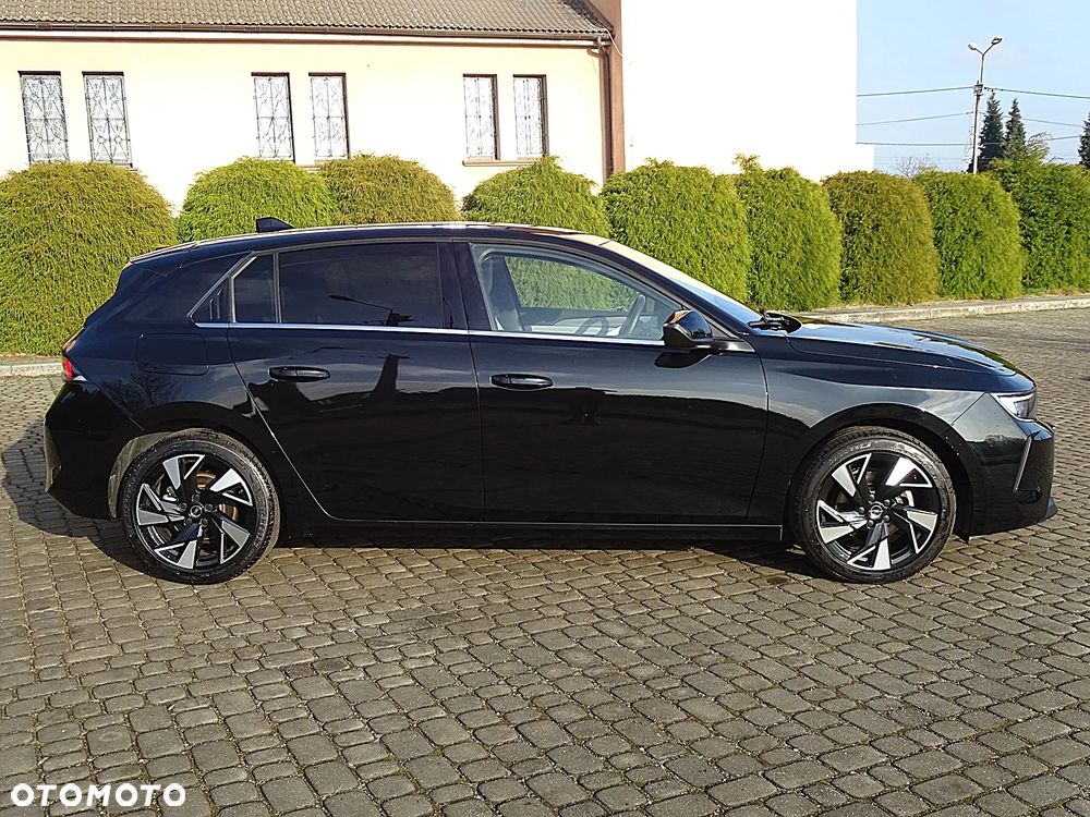 Opel Astra 1.2 Turbo GS - 10