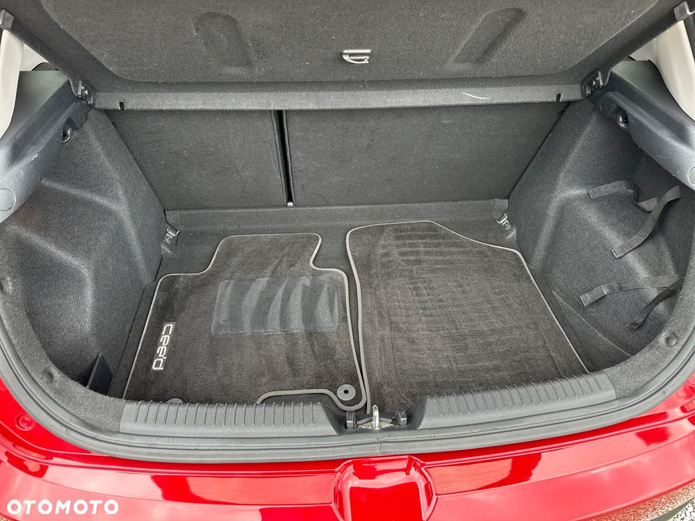 Kia Ceed Cee'd 1.6 CRDi Business Line - 33