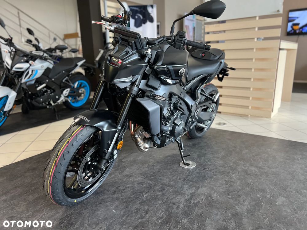 Yamaha MT - 4