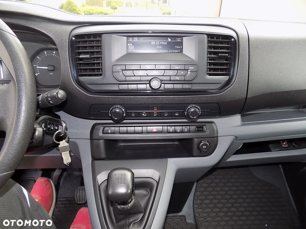 Opel Vivaro Kombi 2.0 CDTI Extra Long 2,8t Enjoy - 24