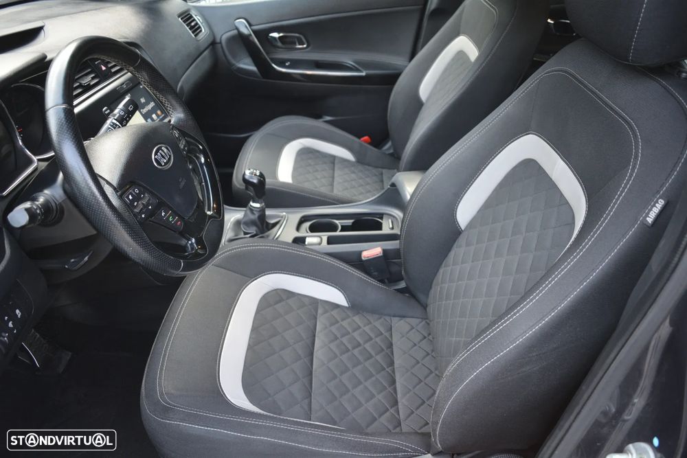 Kia Ceed SW 1.0 T-GDI GT Line - 6