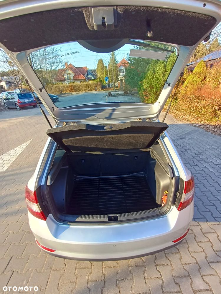 Skoda RAPID 1.0 TSI Ambition - 7