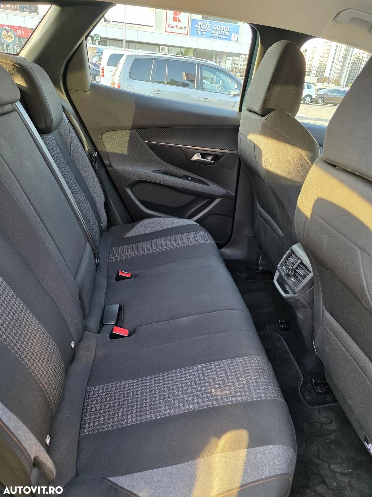 Peugeot 3008 1.5 BlueHDI 130 EAT8 Active Pack - 9