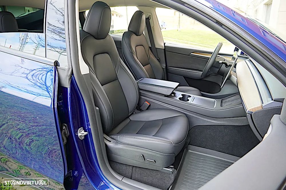 Tesla Model Y Long Range Tração Integral - 20
