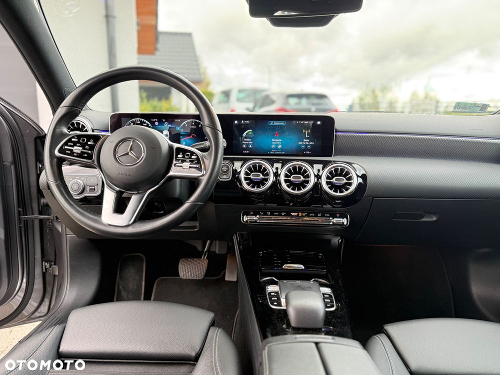 Mercedes-Benz Klasa A 220 4-Matic 7G-DCT - 21