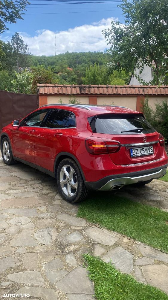 Mercedes-Benz GLA 220 d 4MATIC Aut. - 1