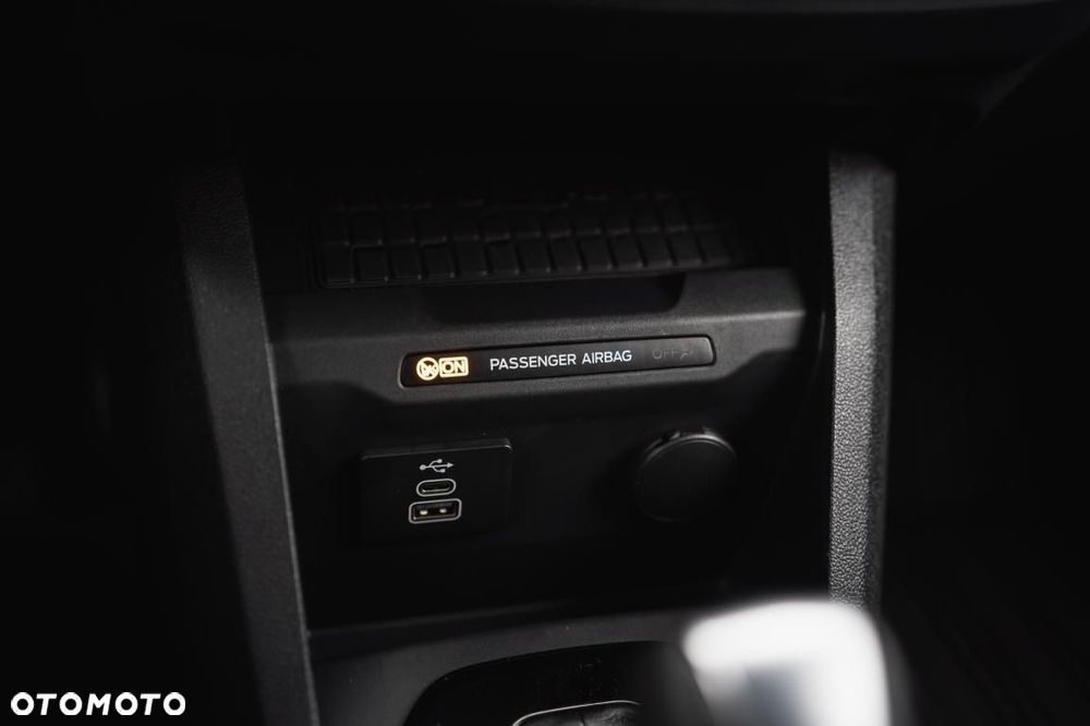 Ford Tourneo Courier - 23