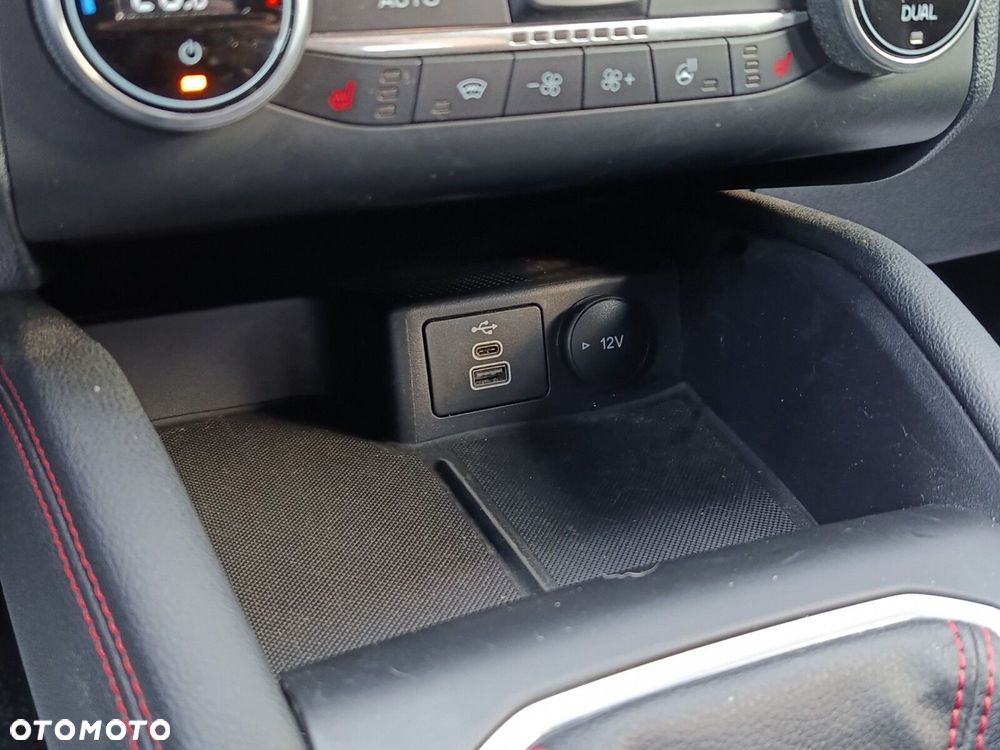 Ford Kuga 1.5 EcoBoost FWD ST-Line X - 29