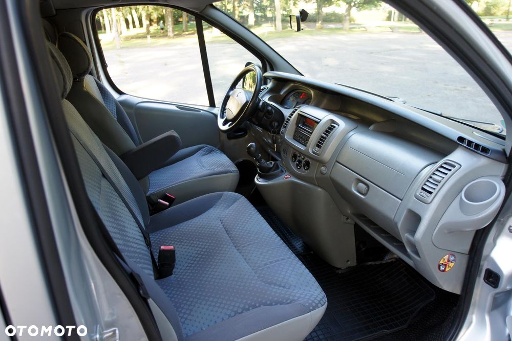 Renault Trafic L1H1 Passenger Lux - 29