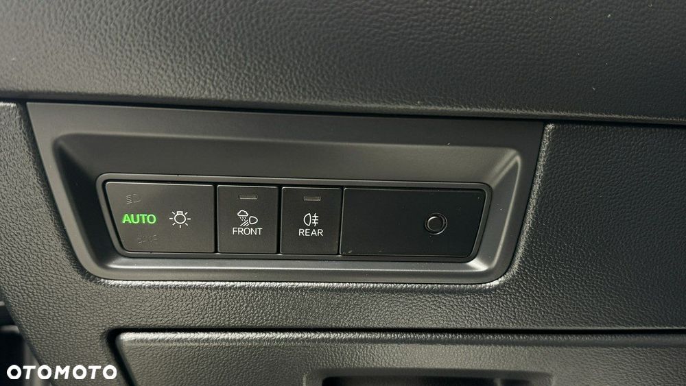 Volkswagen Touareg - 31