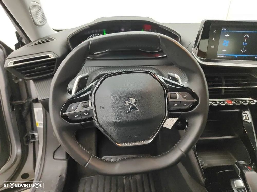 Peugeot 2008 1.2 PureTech Active EAT8 - 7