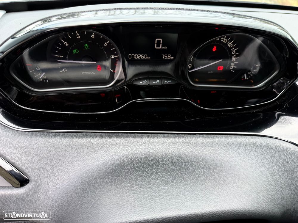 Peugeot 208 PureTech 82 Start & Stop Style - 21