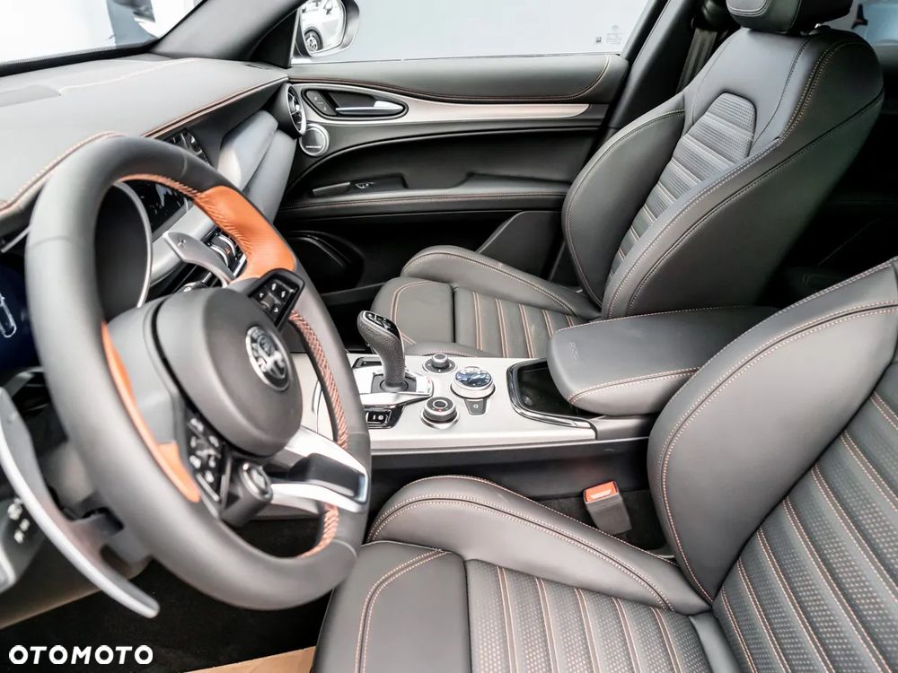 Alfa Romeo Stelvio 2.0 Turbo TI Q4 - 24