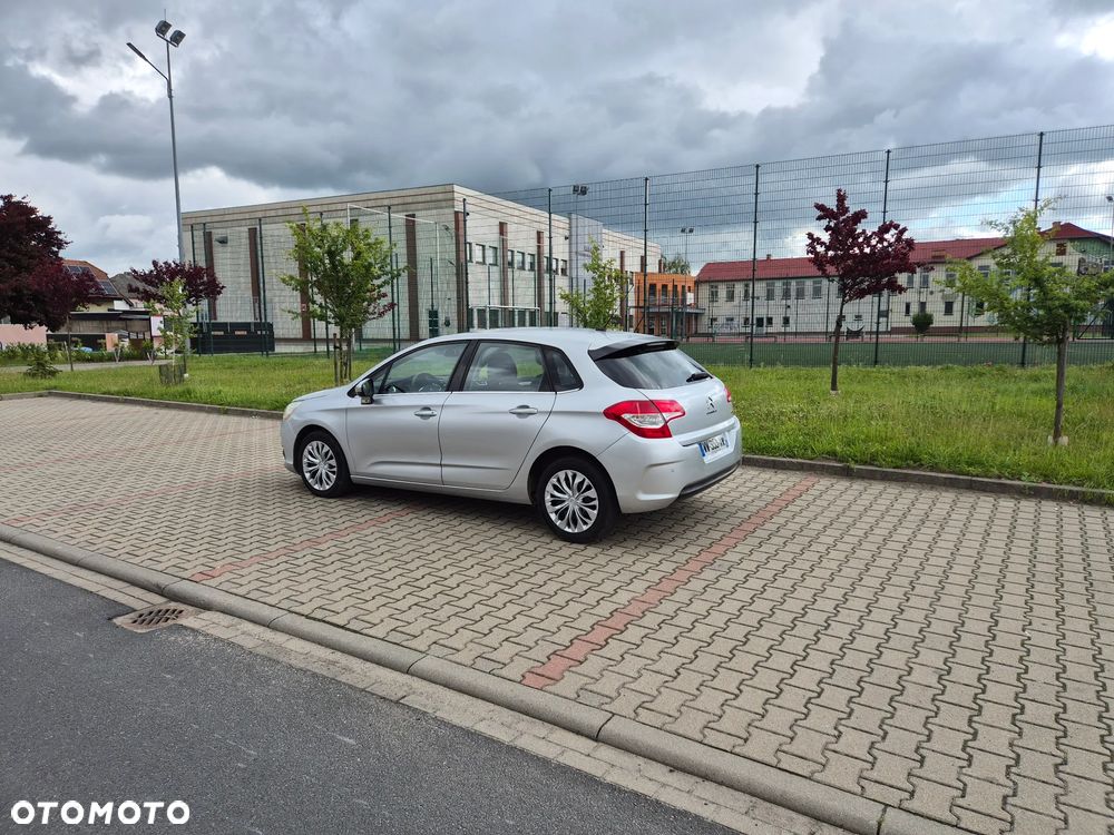 Citroën C4 HDi 90 Attraction - 21