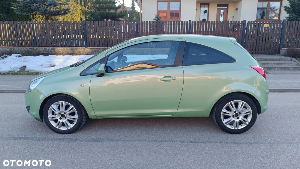 Opel Corsa 1.2 16V Innovation 110 Jahre - 4