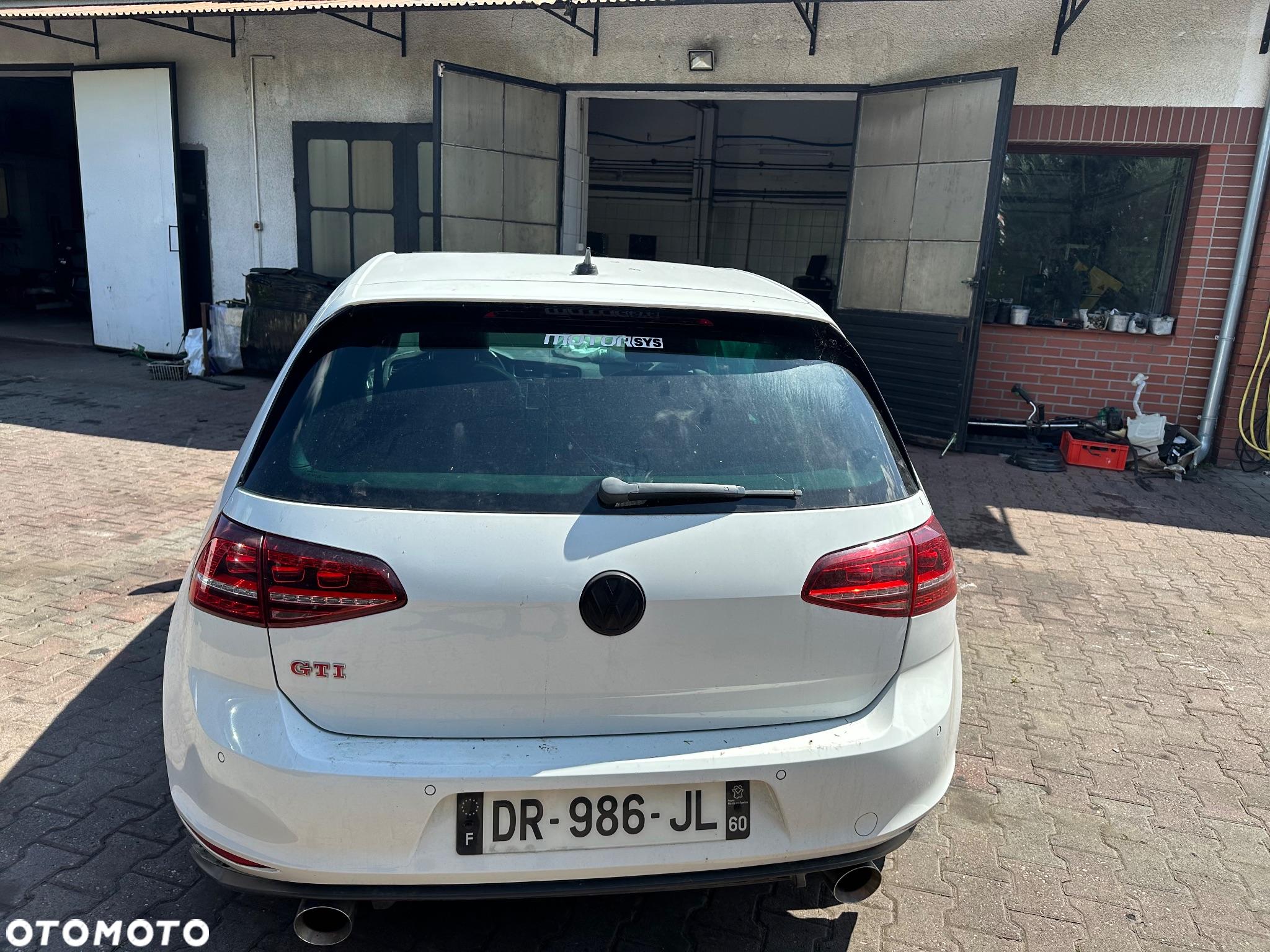 Volkswagen Golf GTI 2.0 TSI OPF DSG Performance - 4