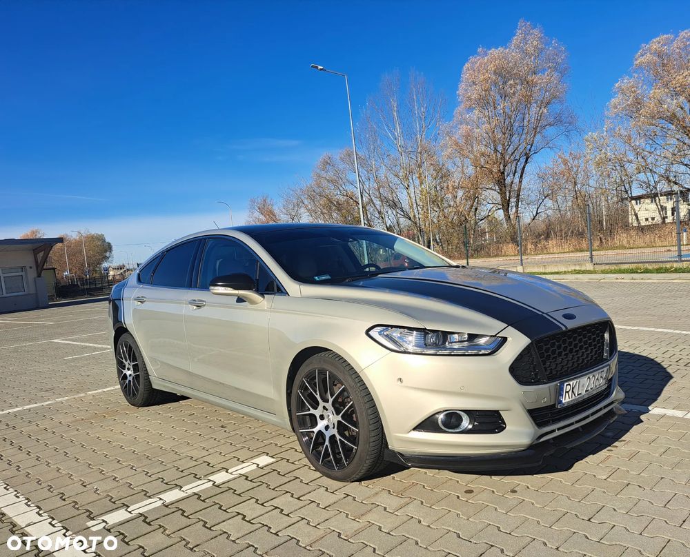 Ford Fusion - 22