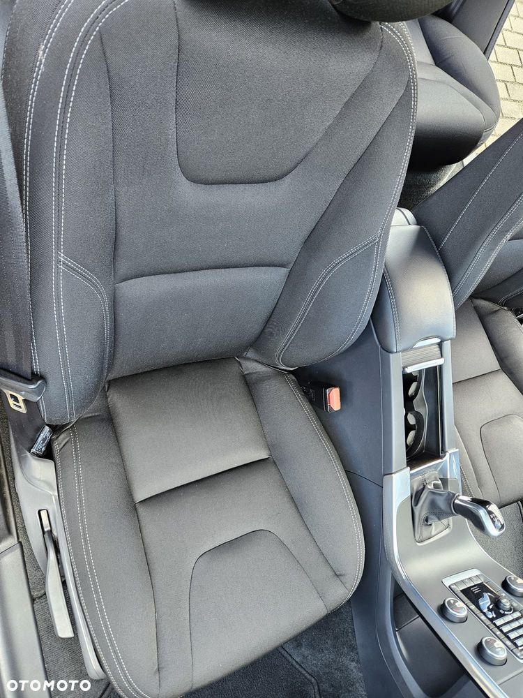 Volvo V60 D4 Momentum - 28
