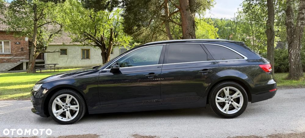 Audi A4 Avant 2.0 TDI ultra S tronic design - 12