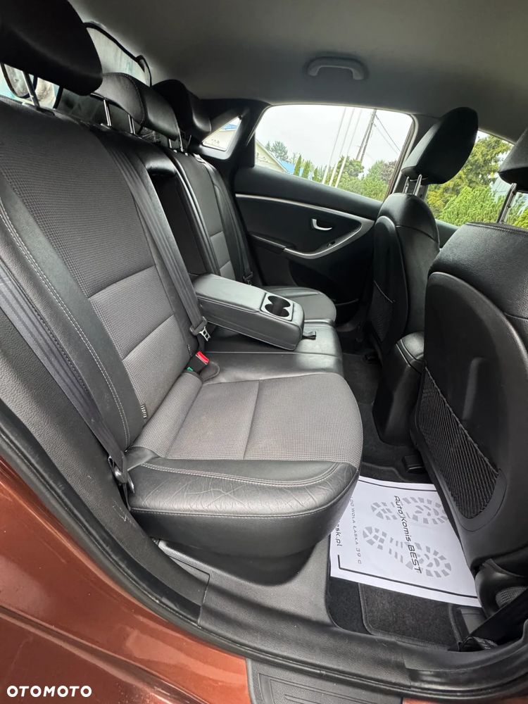 Hyundai i30 1.4 Fifa World Cup Edition - 11