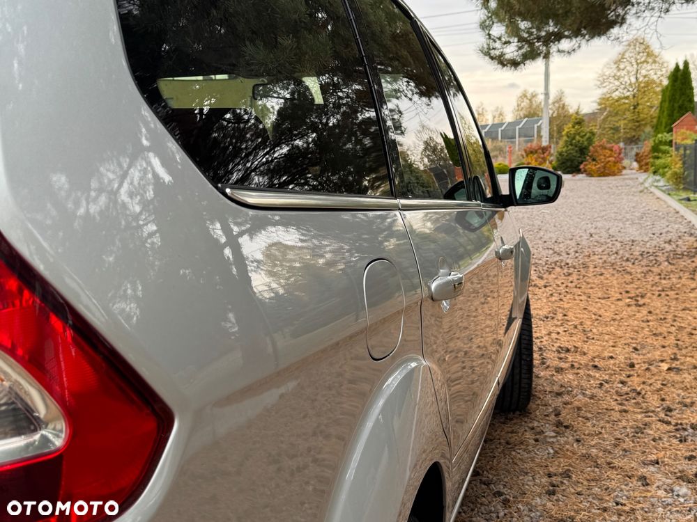 Ford Galaxy - 21