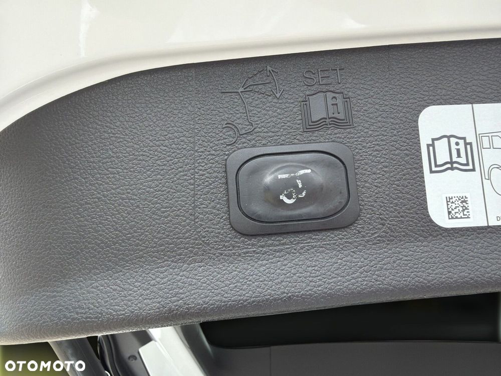 Ford Kuga - 18
