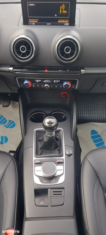 Audi A3 Sportback 1.6 TDI (clean diesel) Attraction - 38