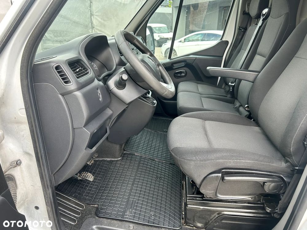 Renault Master - 10