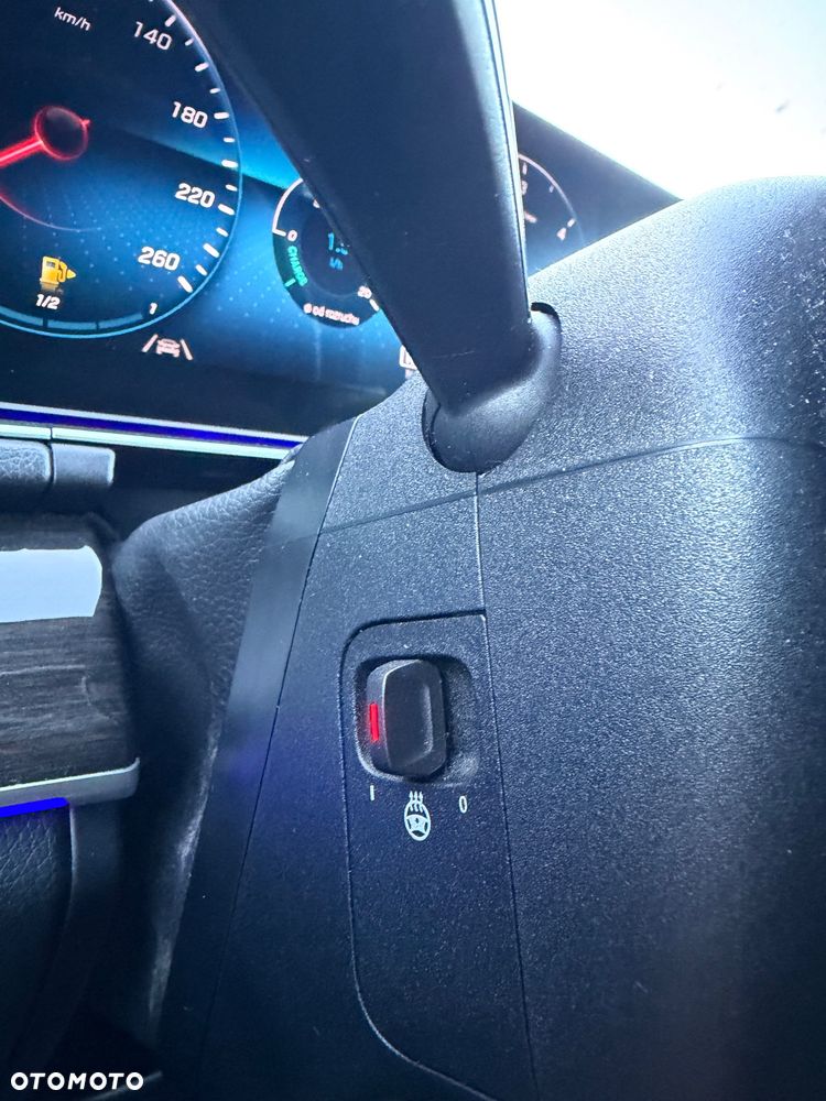 Mercedes-Benz GLE - 40