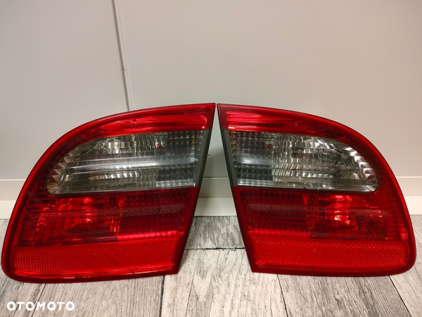 MERCEDES W211 E-KLASA KOMBI LIFT LAMPA PRAWA LEWA TYLNA TYŁ