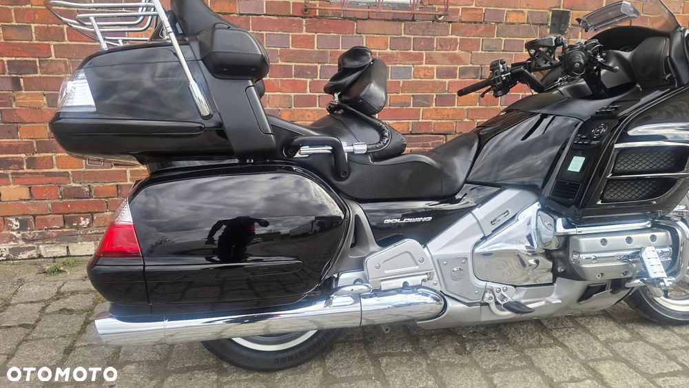 Honda GL - 27